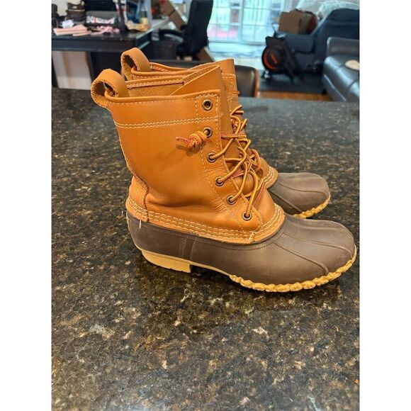 L.L. Bean Women's Size 7 Brown Leather Duck Boots Waterproof Casual - Picture 3 of 8